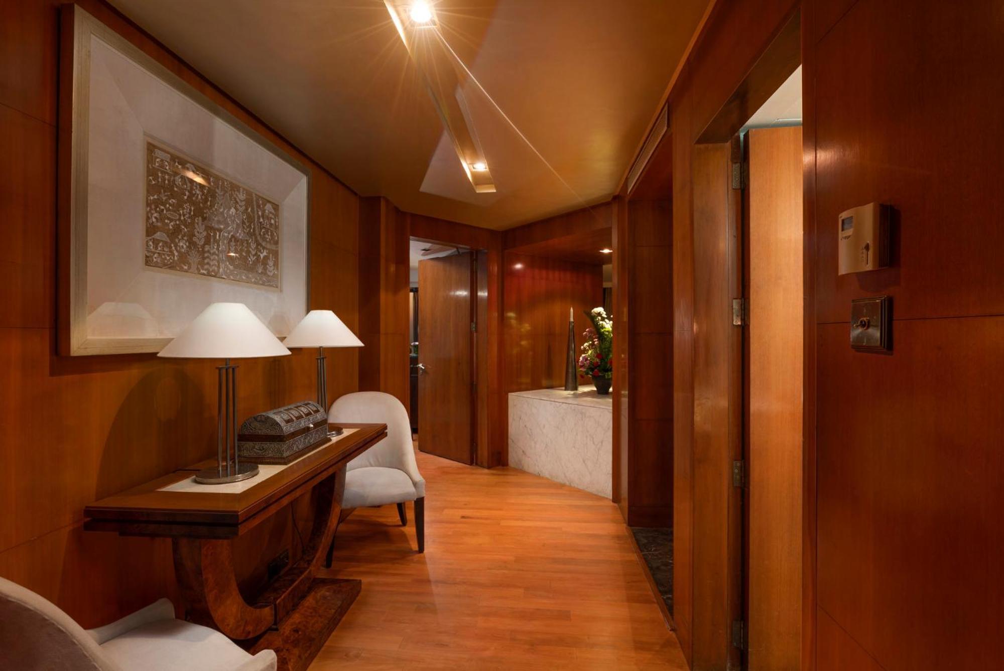 Intercontinental Marine Drive By Ihg 5*